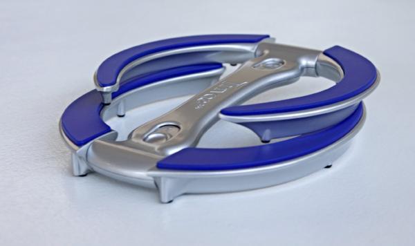 trivae, trivet, single trivet, standard trivet, expandable trivet, hot pad holder, hot pot holder, pot holder, pot rest, metal trivet, heat resistant trivet